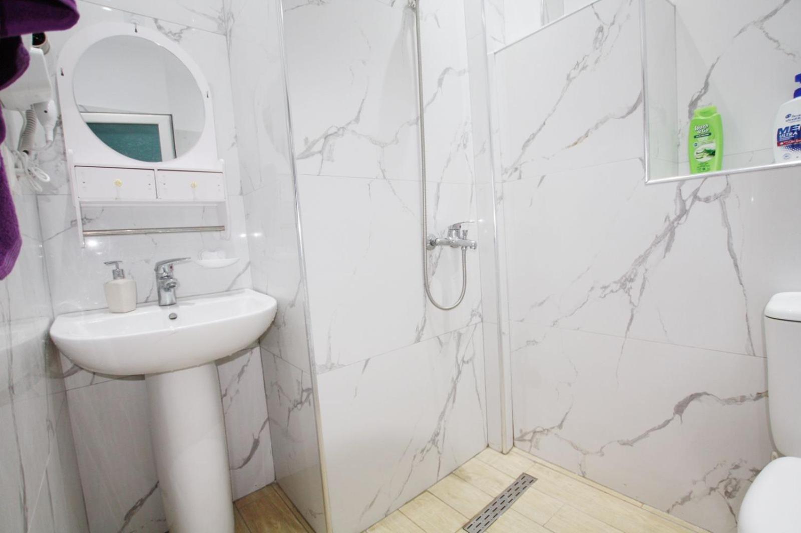 Boutique Buzi 3*