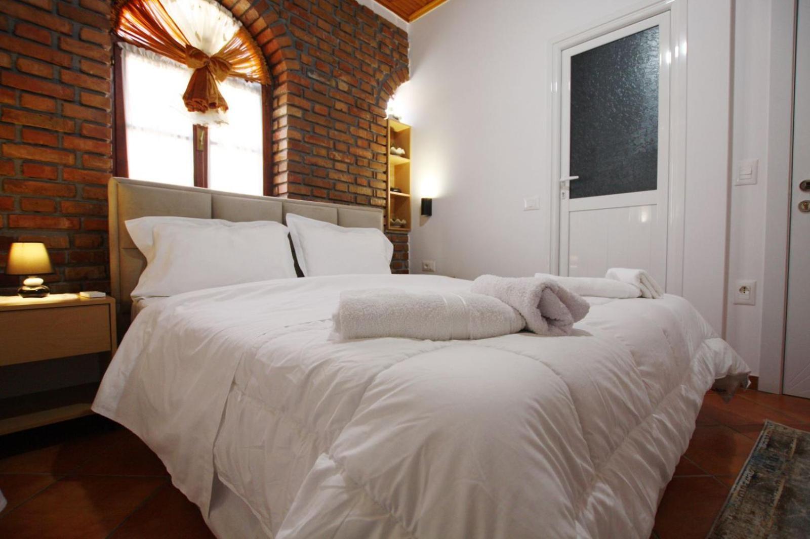 Hotel Boutique Buzi 3*