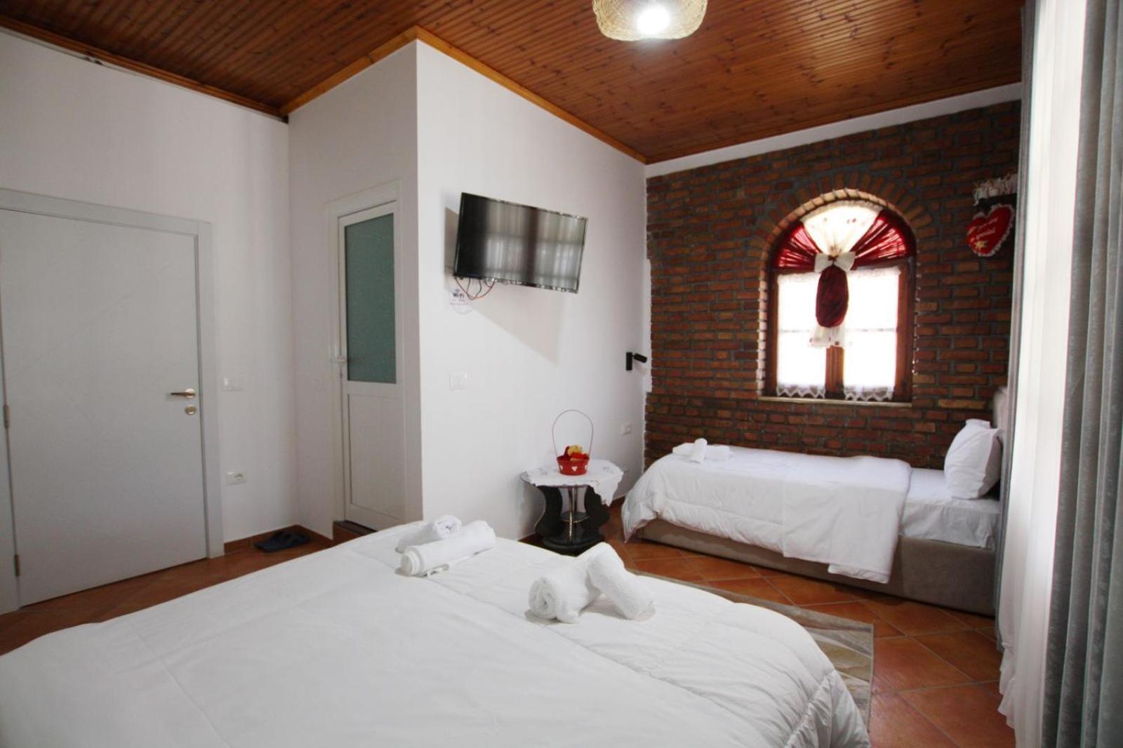 Boutique Buzi 3*