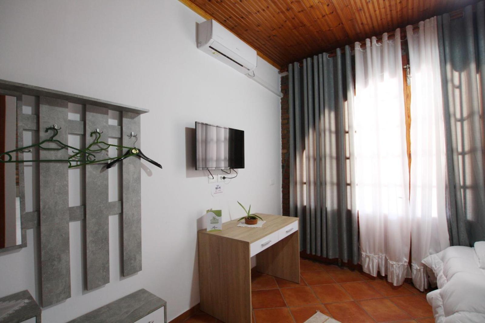 Hotel Boutique Buzi 3*