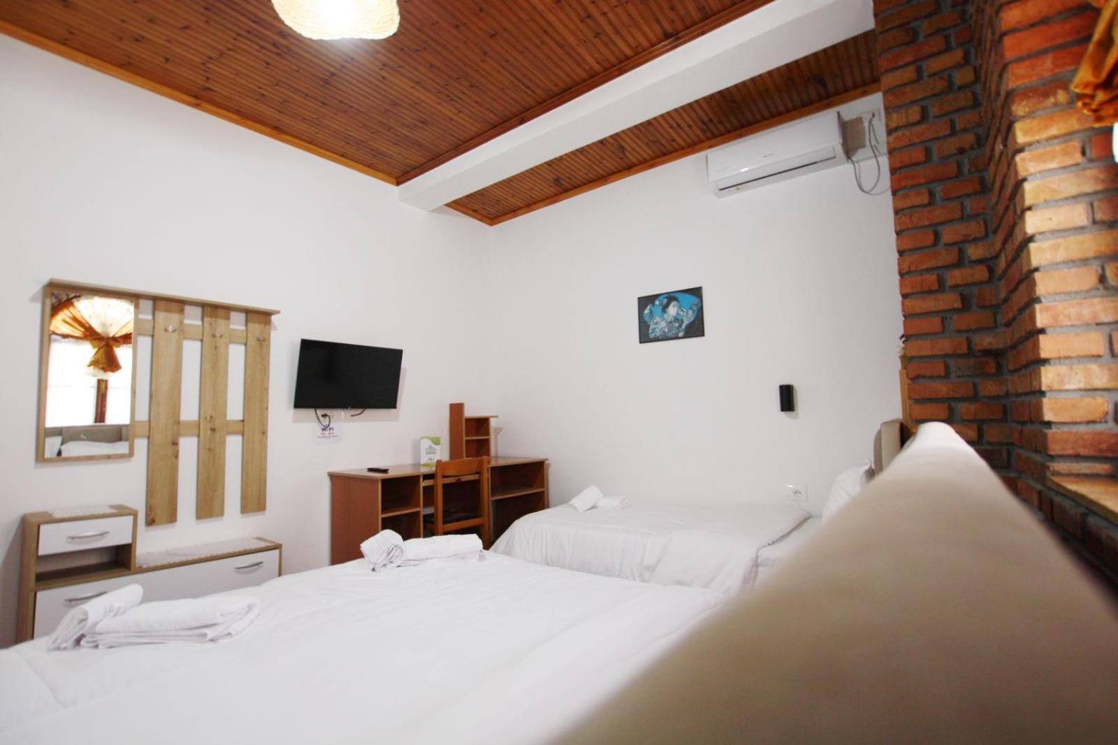 Hotel Boutique Buzi 3*